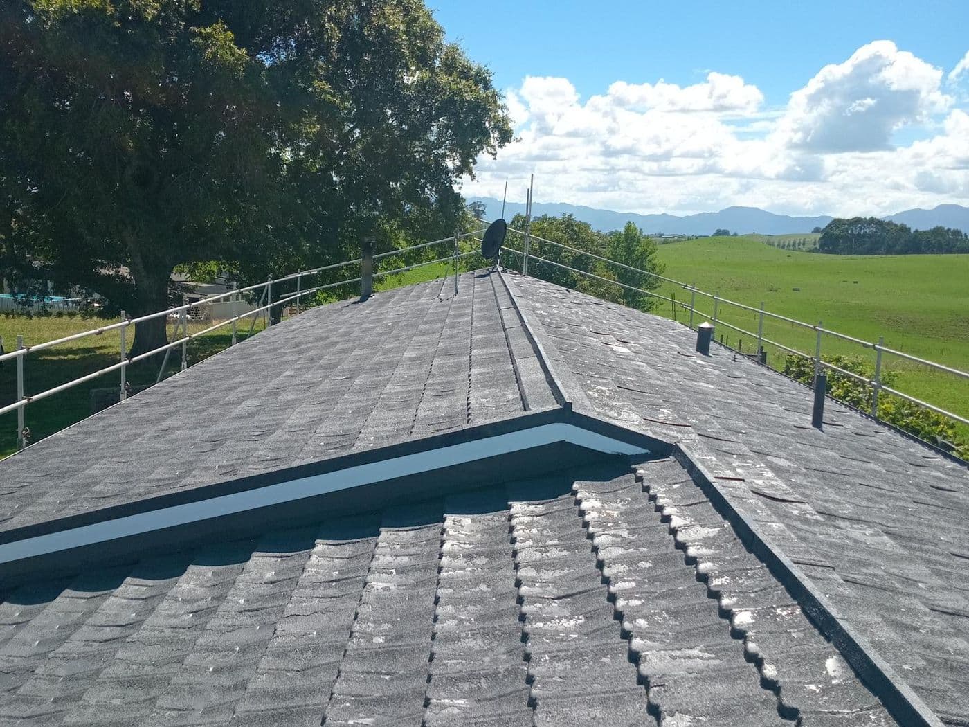 Roof & Trim Painting by Zeal Professional Painters